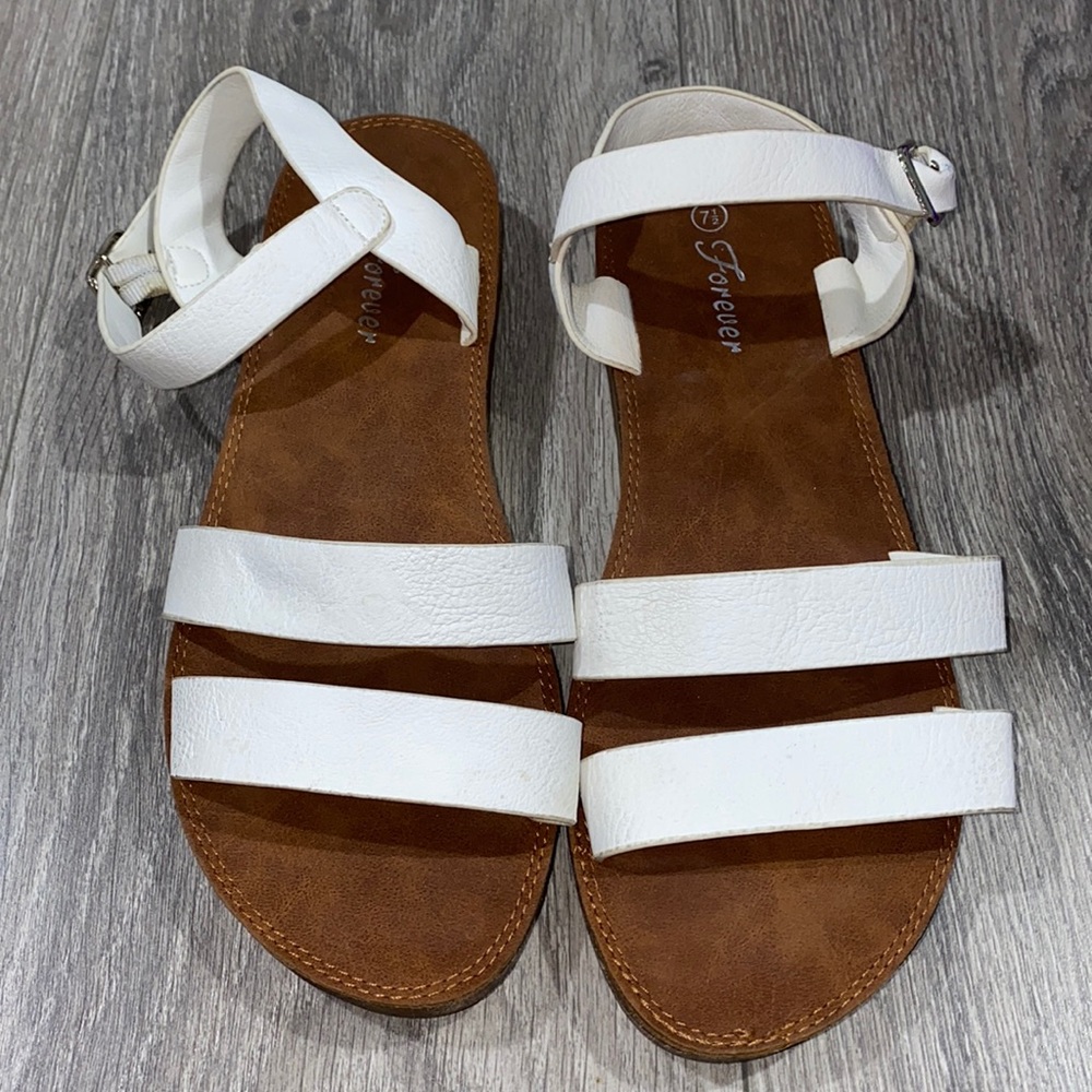 Sandles